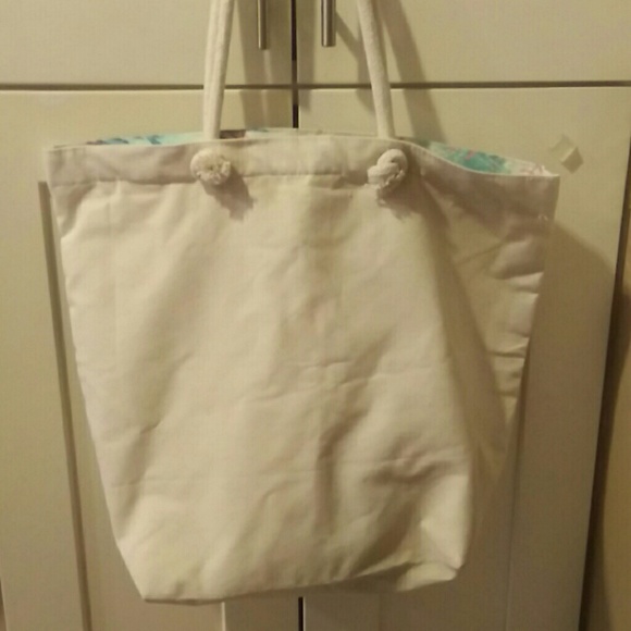 Zipper top beach canvas bag with free bamboo slipper - Picture 2 of 8